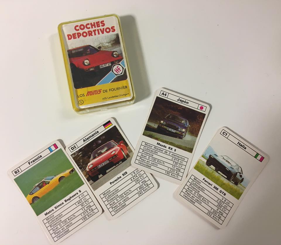 Baraja de cartas de Coches deportivos con varias cartas.