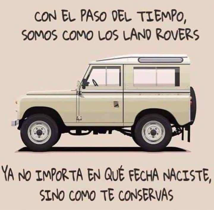 Dibujo de un Land Rover antiguo de color crema visto de lado.