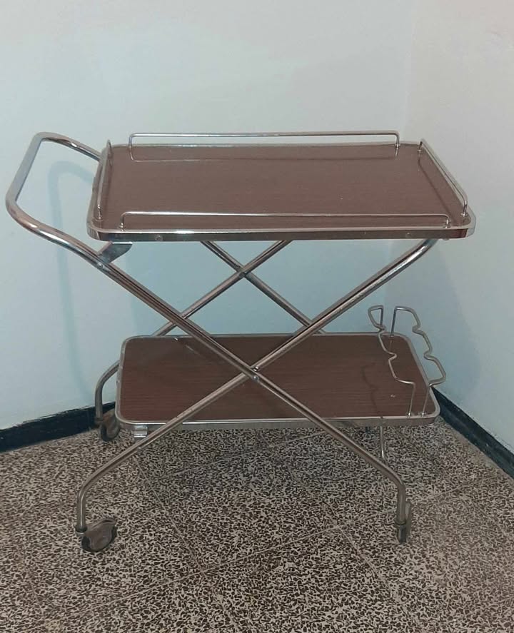 Carrito auxiliar metálico de dos bandejas