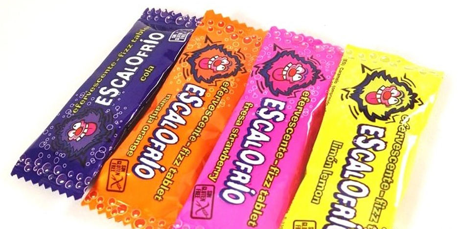 Cuatro sobres de pastillas efervescentes Escalofríos de distintos sabores.