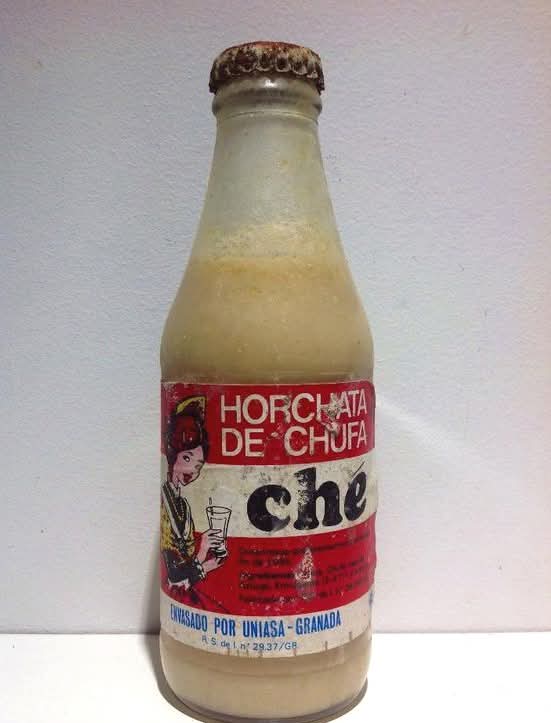 Botella antigua de horchata de chufa Ché.