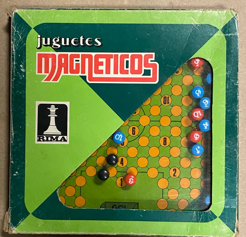 Caja de juguetes magnéticos de Rima.