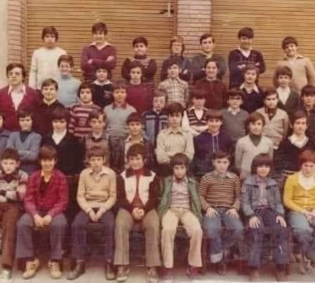 Foto de grupo de una clase de niños
