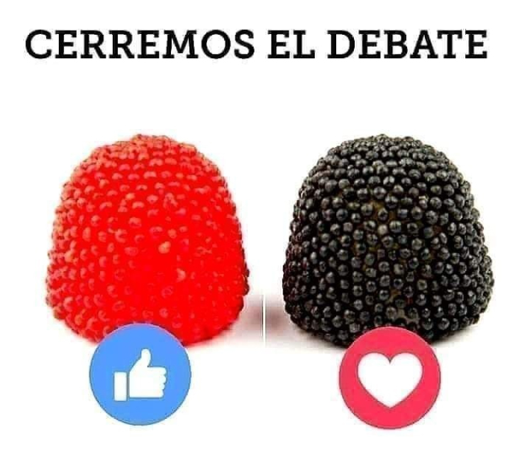 Dos gominolas con forma de mora, una roja y otra negra, con iconos de me gusta y me encanta.