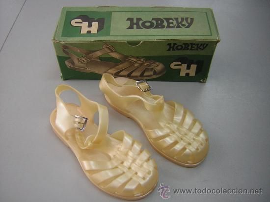 Sandalias cangrejeras de plástico transparente con su caja Hobeky.