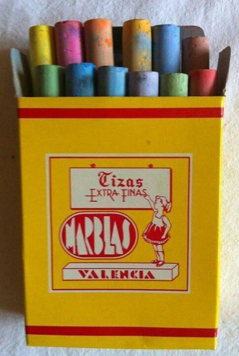 Caja de tizas de colores extrafinas