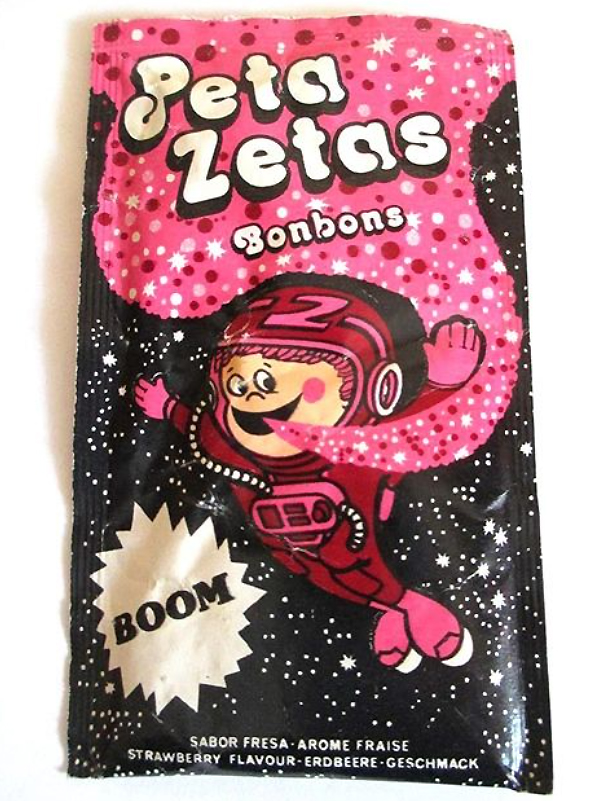 Sobre de Peta Zetas de fresa con un astronauta dibujado.
