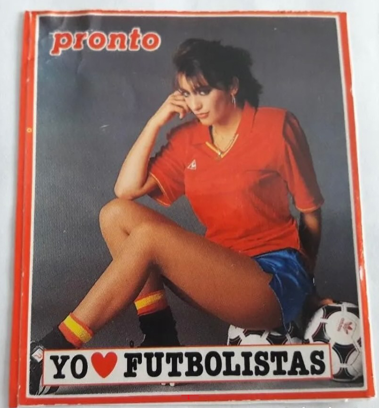 Portada de un especial de Pronto con una chica con la camiseta de España.