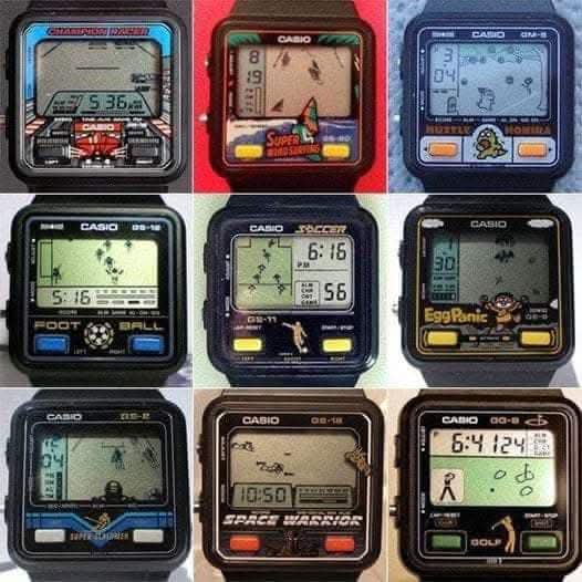 Nueve relojes Casio con videojuegos en la pantalla.