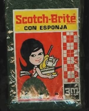 Paquete de estropajo Scotch-Brite con esponja.