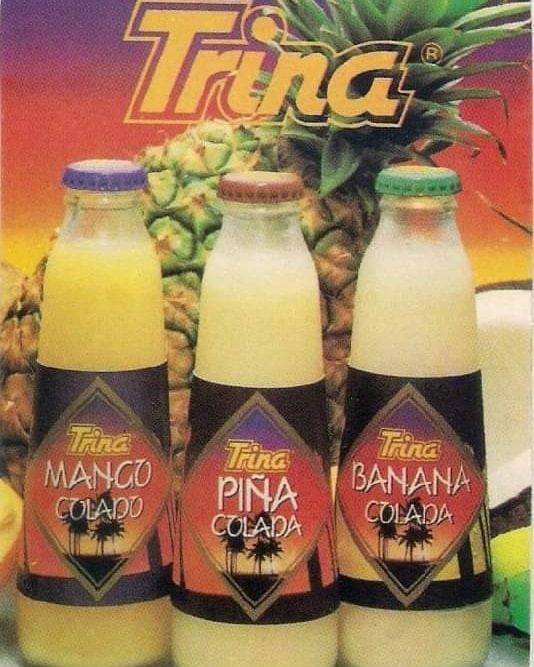 Tres botellas de Trina: mango colado, piña colada y banana colada.